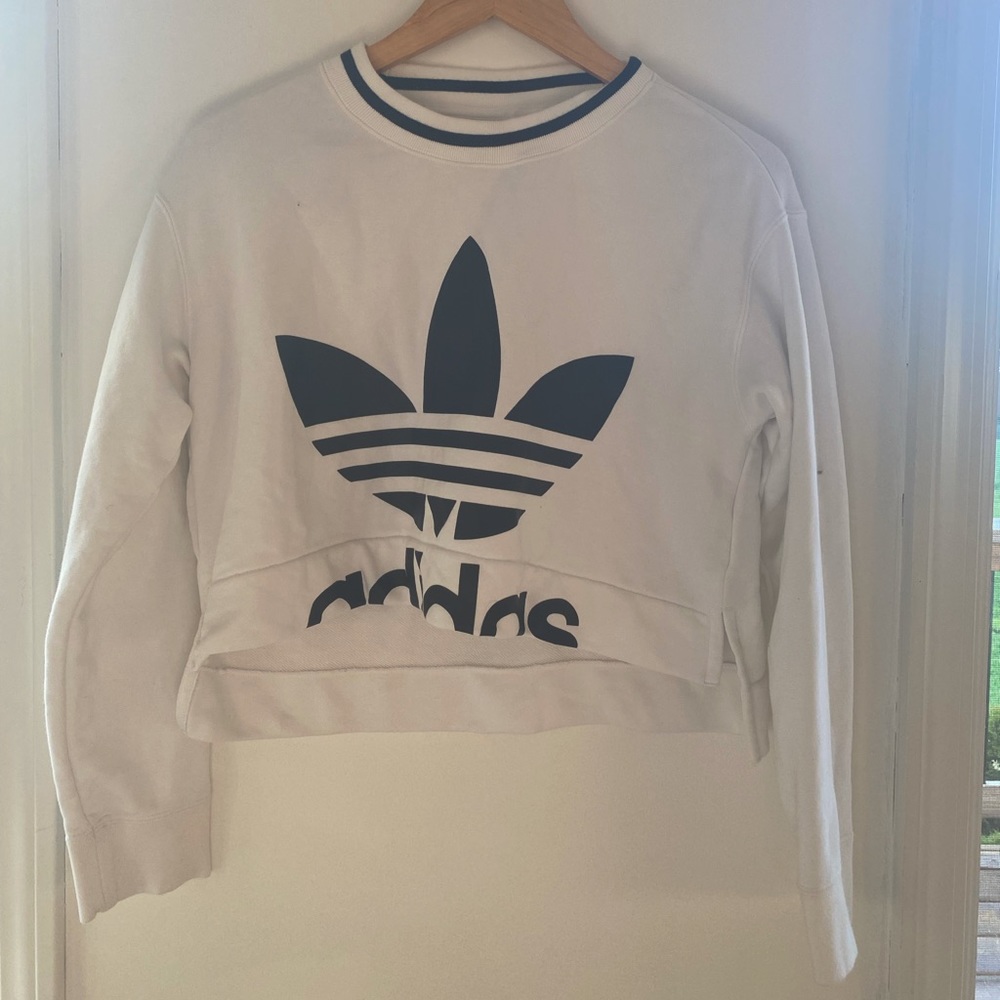 cropped black and white ADIDAS crew neck/ sweatshirt!!!